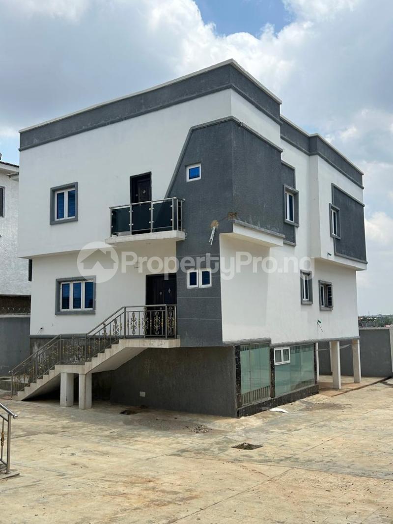 5 bedroom House for sale Jahi Jahi Abuja
