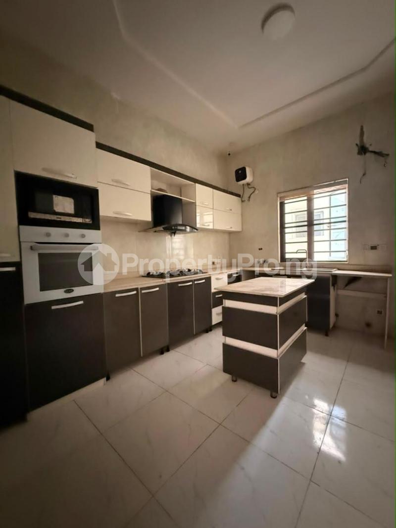 5 bedroom House for rent Chevron Lagos. Chevron Lekki Lagos
