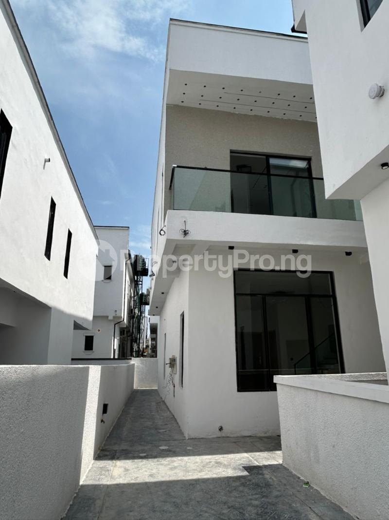 5 bedroom House for sale Lekki Palm City Ado Road Ajah Lagos