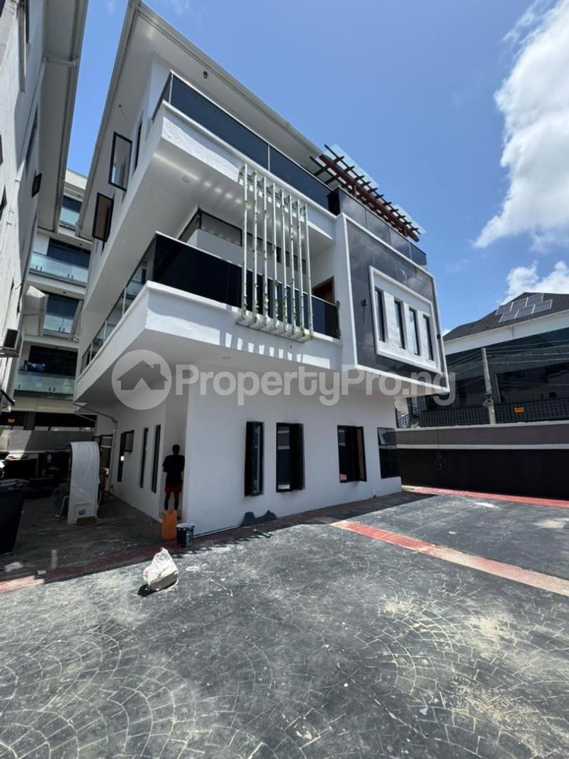 5 bedroom House for rent Ikate Lekki Lagos