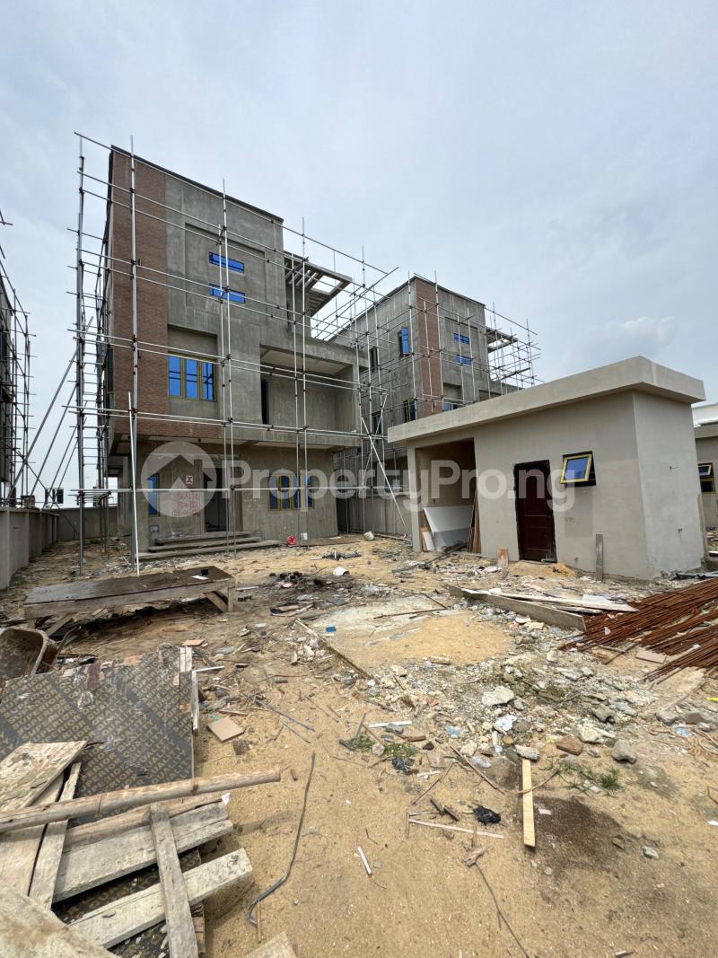 5 bedroom House for sale Surulere Lagos