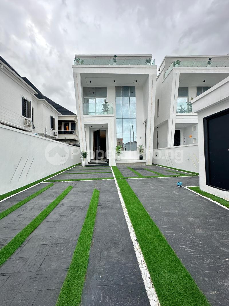 5 bedroom House for sale Ologolo Lekki Lagos