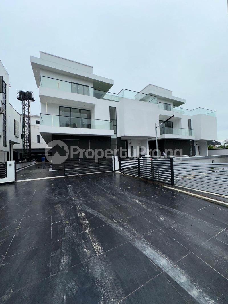 5 bedroom House for sale Lake Park View, Lekki Lagos