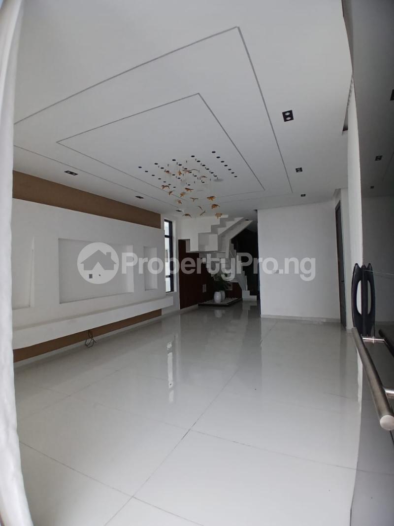 6 bedroom House for sale Chevron Toll Gate Chevron Toll Gate Lekki Lagos