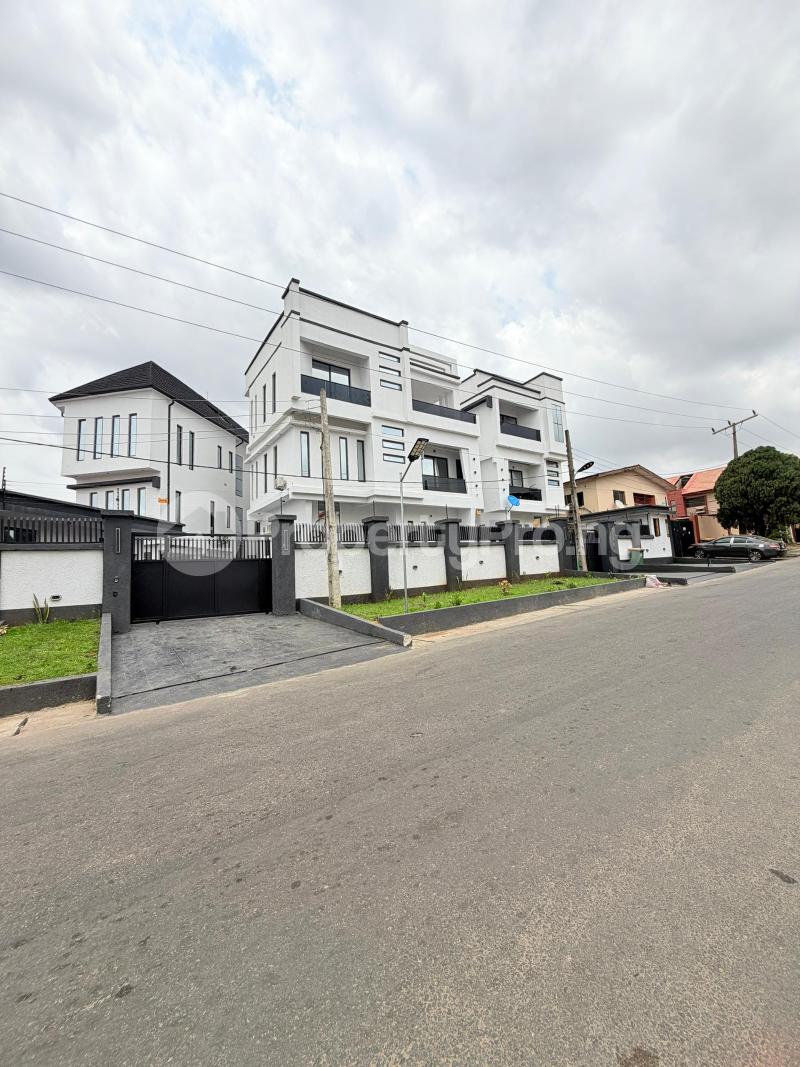 5 bedroom House for sale Magodo Phase 2 Ojodu Lagos