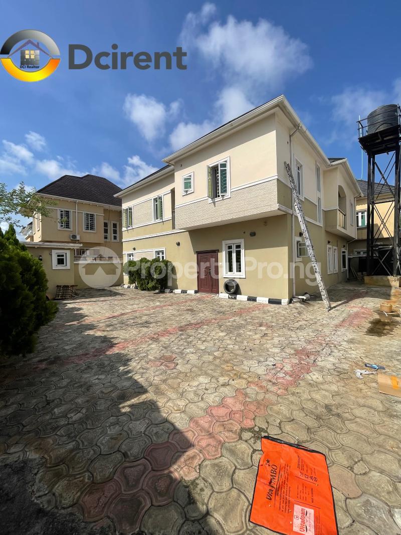 5 bedroom House for rent Ikota Lekki Lagos