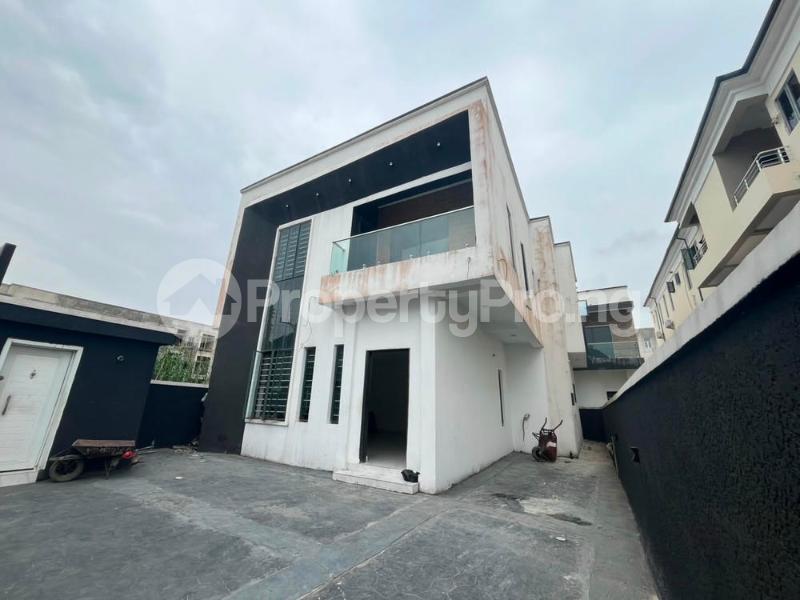 5 bedroom House for sale Lekki Lagos,road. VGC Lekki Lagos