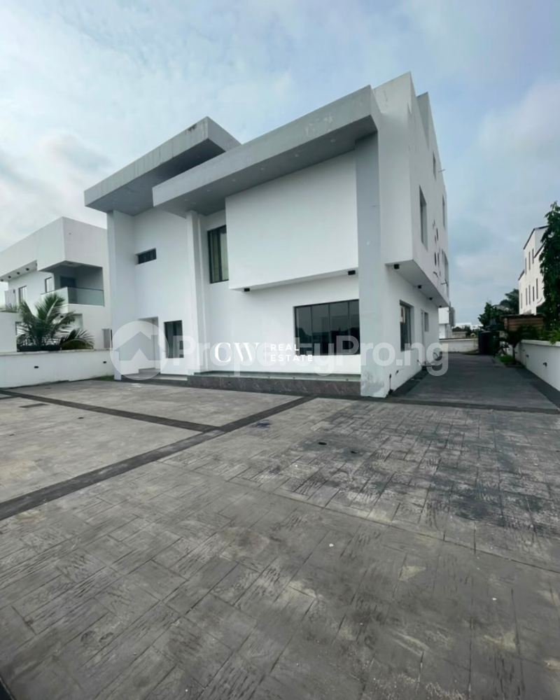 6 bedroom House for sale Ajah Lagos