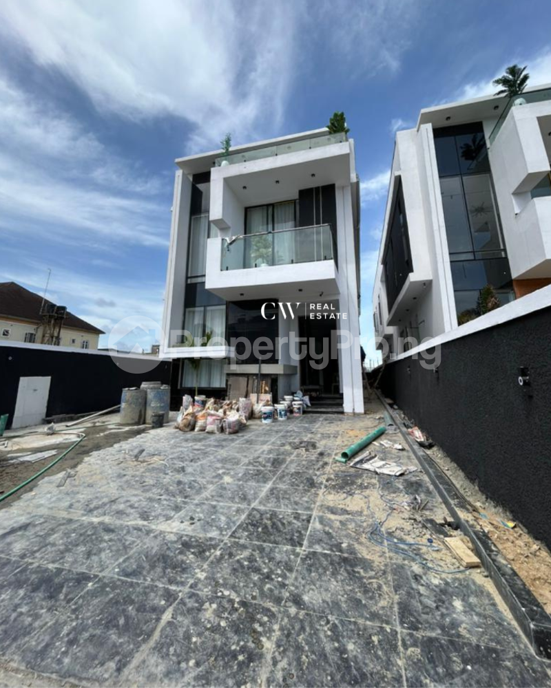 5 bedroom House for sale Ologolo Lekki Lagos