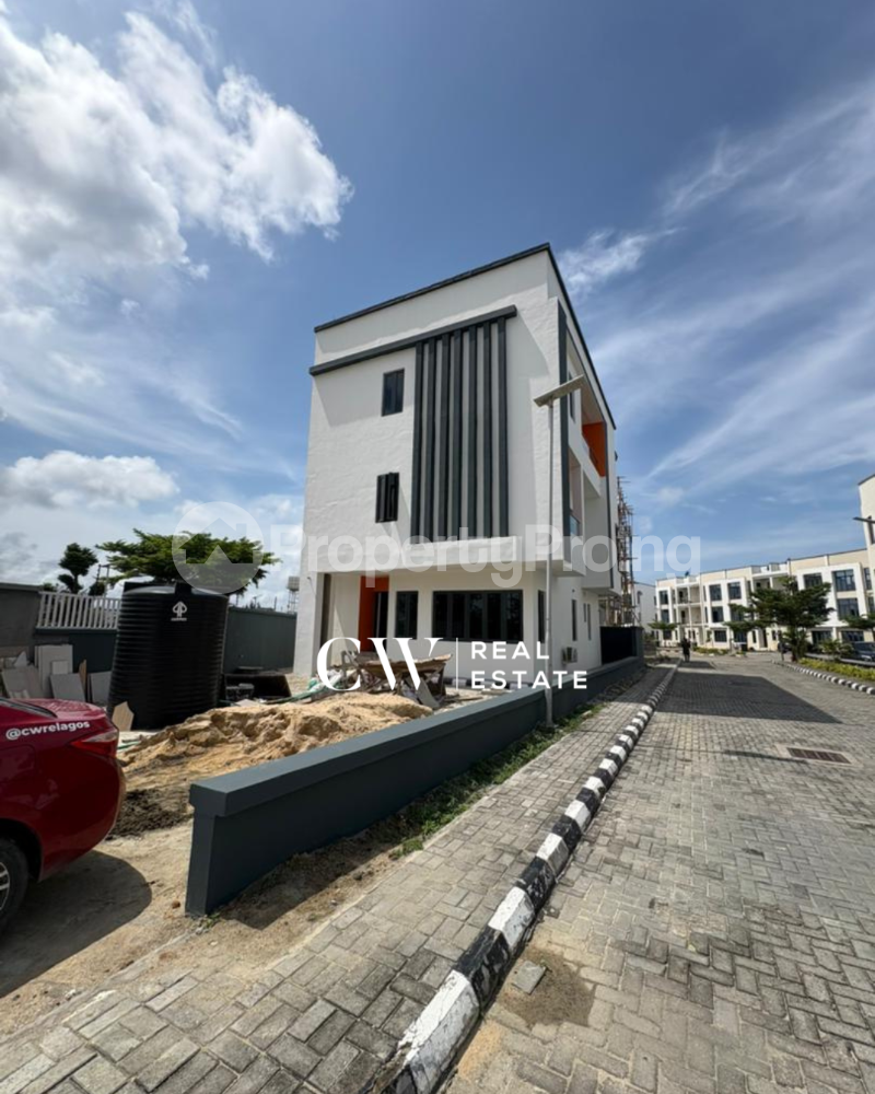 5 bedroom House for rent Osapa london Lekki Lagos