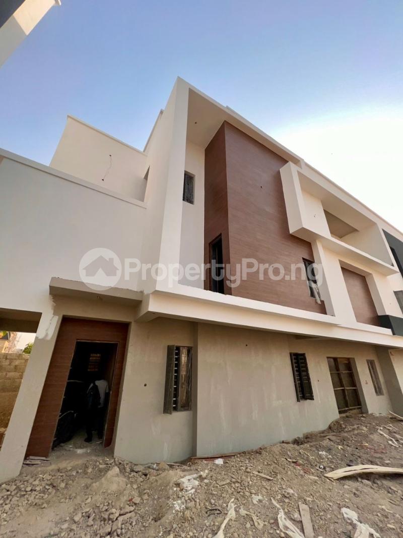 5 bedroom House for sale Guzape Abuja