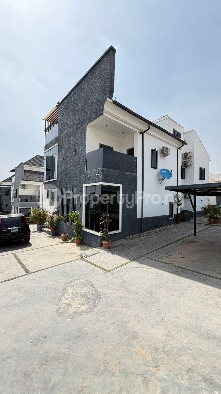 5 bedroom House for sale Guzape Abuja