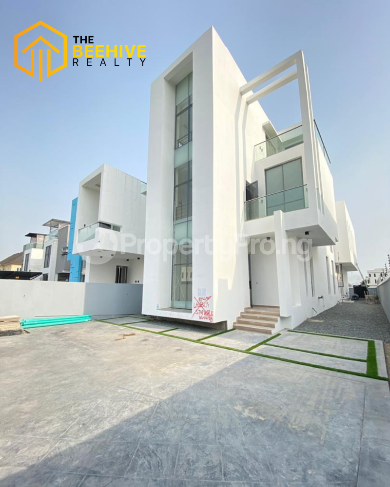 5 bedroom House for sale Pinnock Osapa london Lekki Lagos