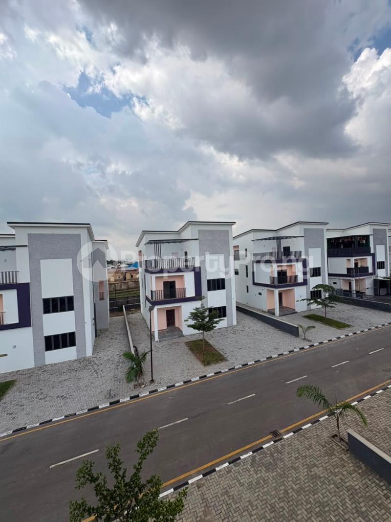 5 bedroom House for sale Apo Dutse Apo Dutse Abuja