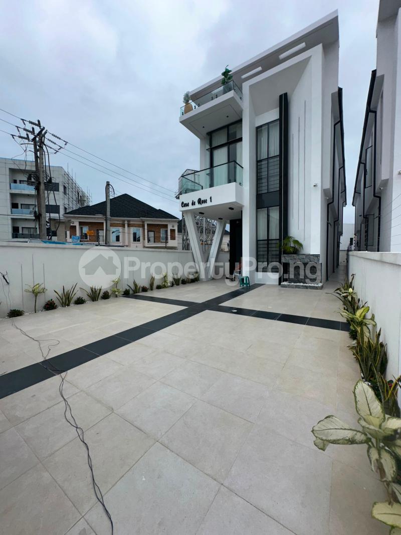 5 bedroom House for sale Ikota Lekki Lagos