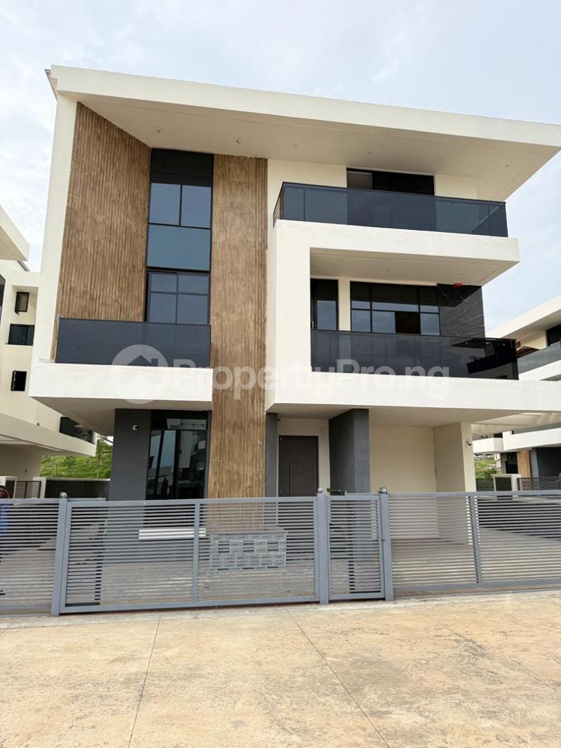 5 bedroom House for sale Guzape Abuja