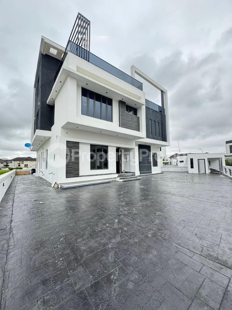 6 bedroom House for sale Pinnock Beach Estate Osapa london Lekki Lagos