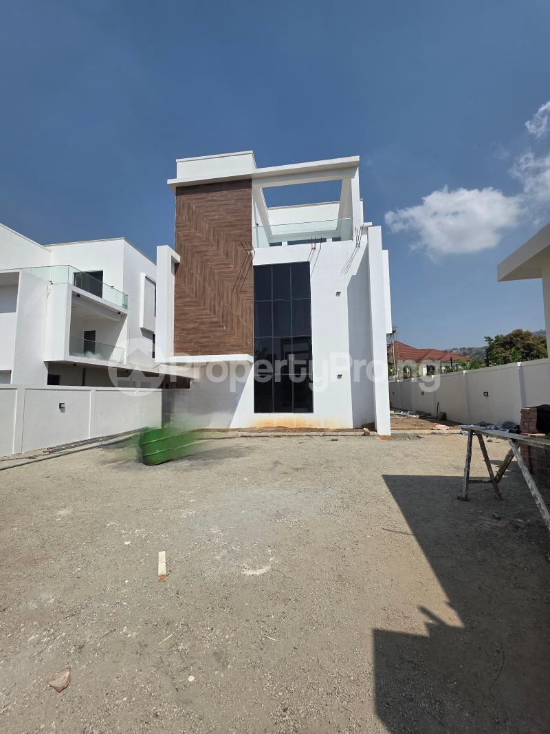5 bedroom House for sale Diplomatic Zone Katampe Abuja