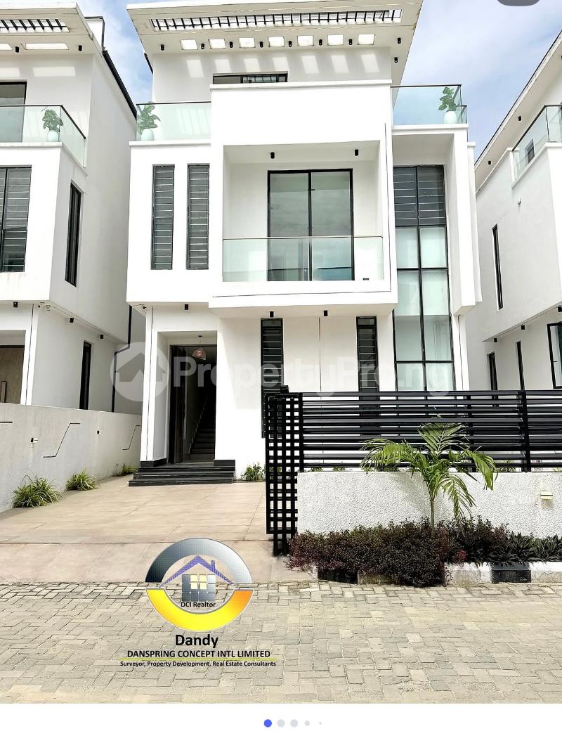 5 bedroom House for sale Chevron Lekki Lagos