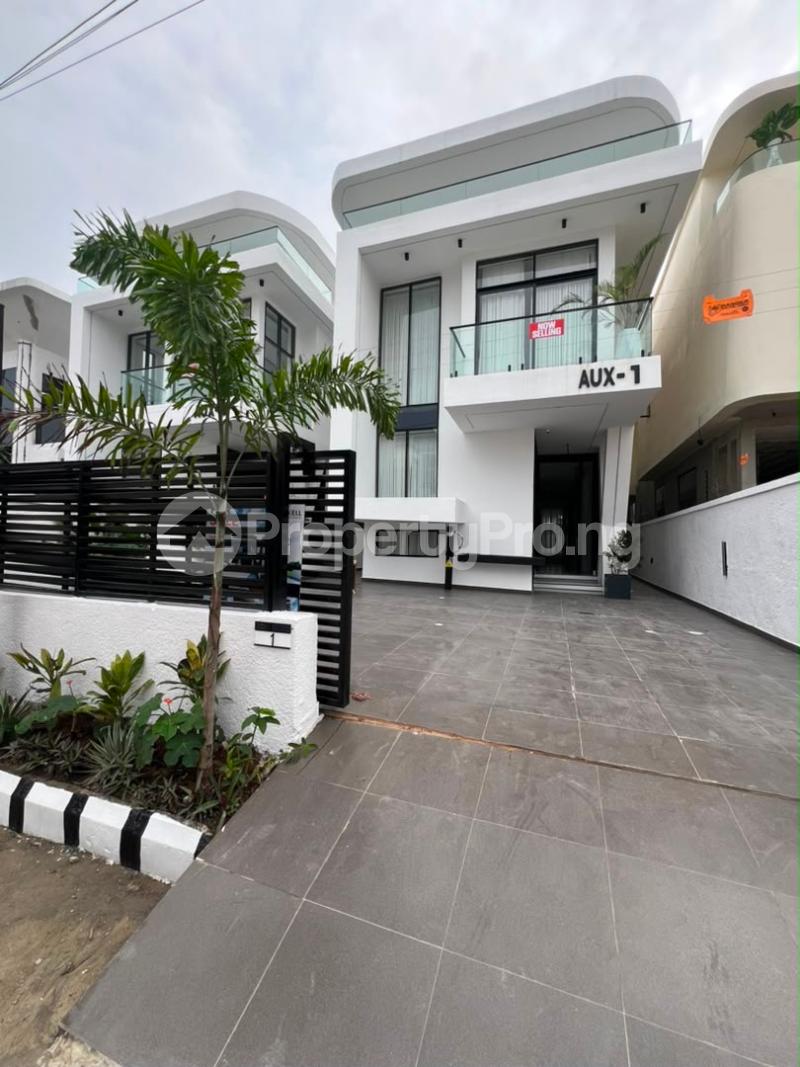 5 bedroom House for shortlet Orchid Lekki Lagos