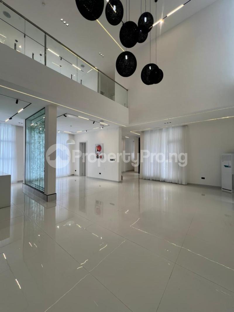6 bedroom House for sale Osapa london Lekki Lagos