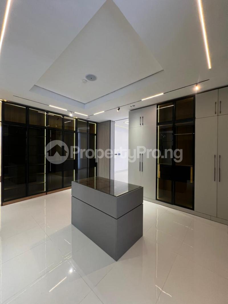 6 bedroom House for sale Osapa london Lekki Lagos