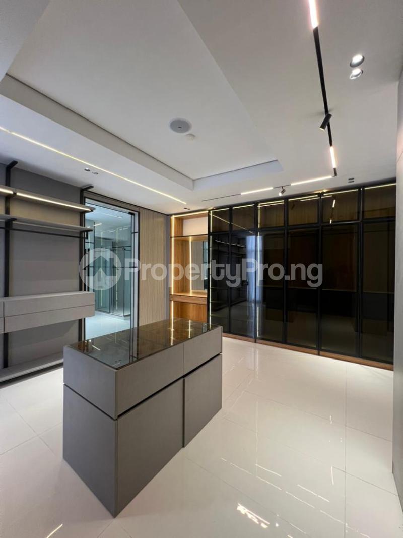 6 bedroom House for sale Osapa london Lekki Lagos