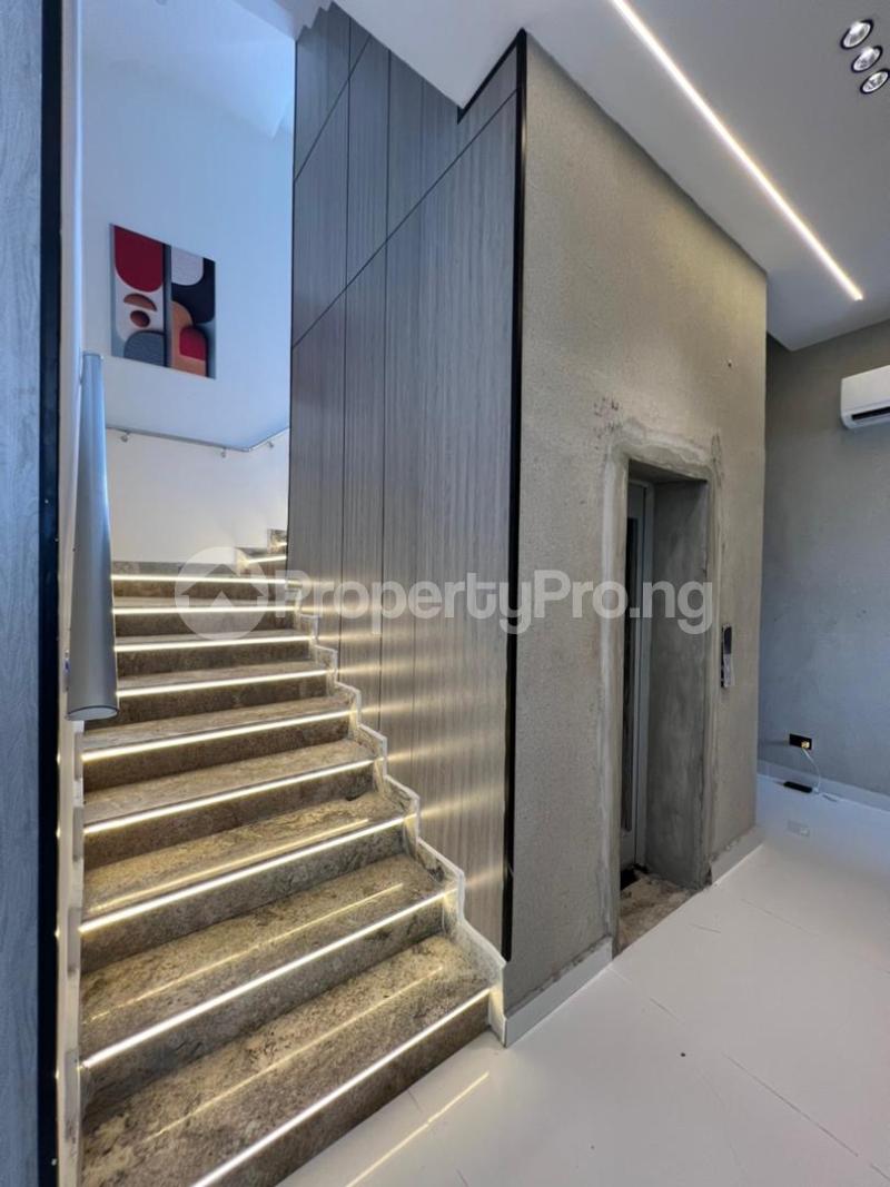 6 bedroom House for sale Osapa london Lekki Lagos