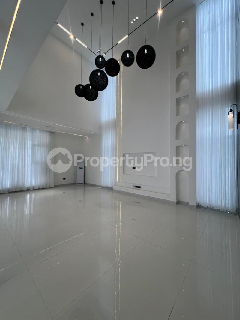6 bedroom House for sale Osapa london Lekki Lagos
