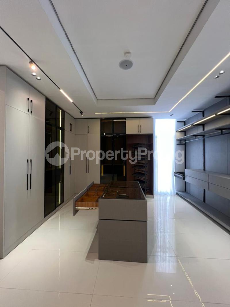 6 bedroom House for sale Osapa london Lekki Lagos