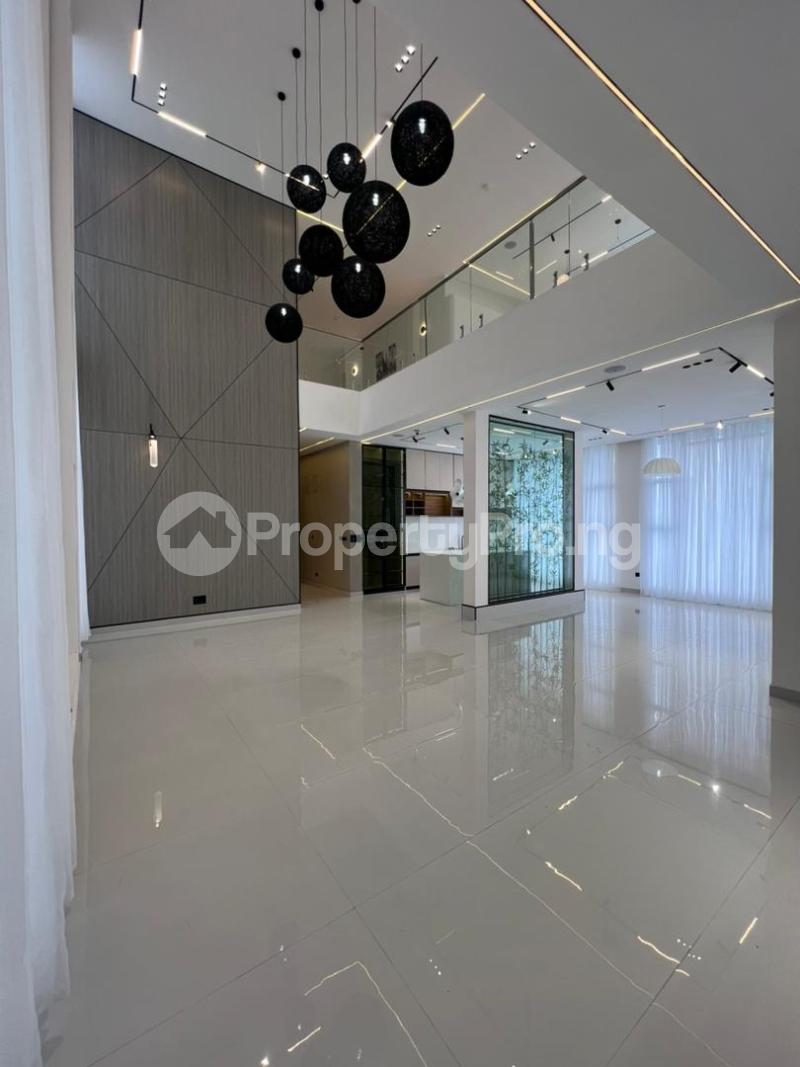 6 bedroom House for sale Osapa london Lekki Lagos