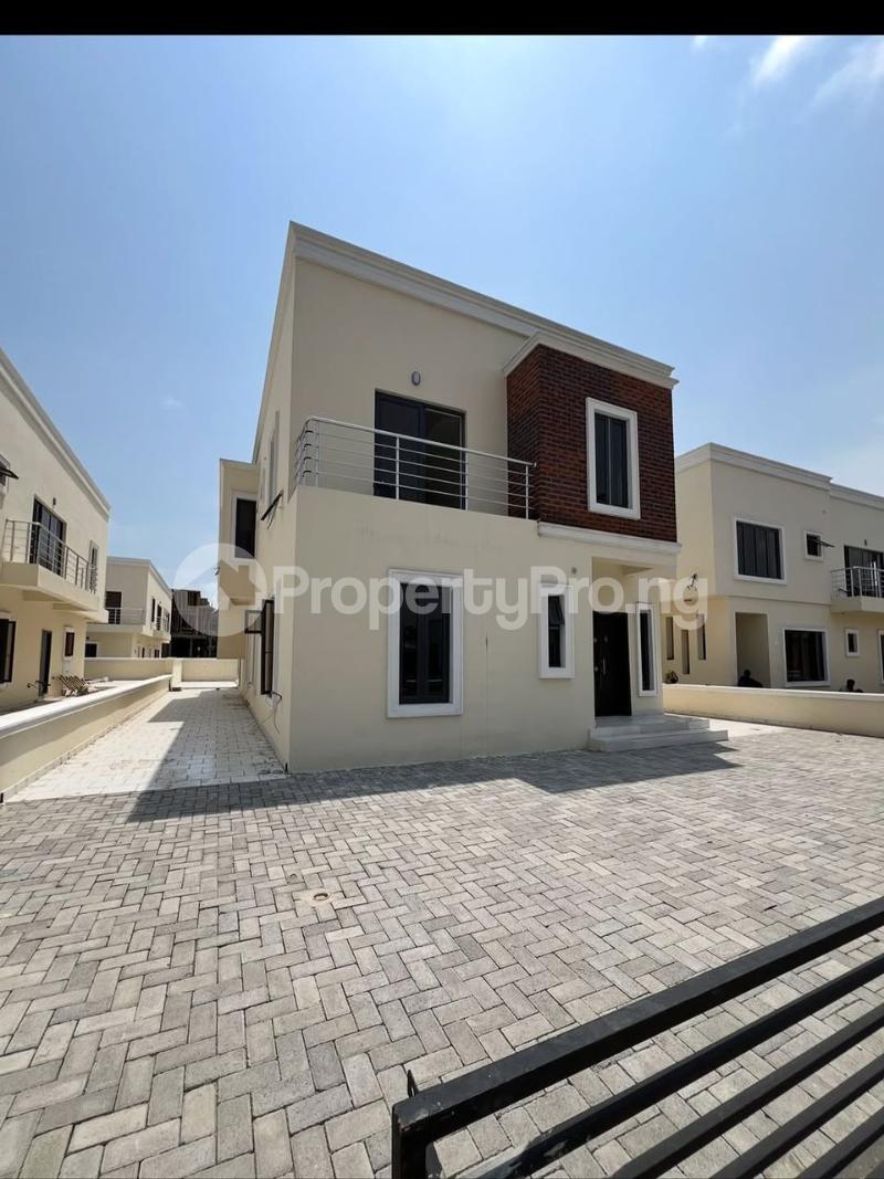 5 bedroom House for rent Chevron Lekki Lagos