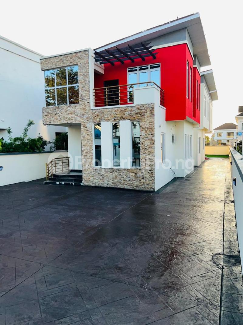 5 bedroom House for sale Pinnock Beach Estate Osapa london Lekki Lagos