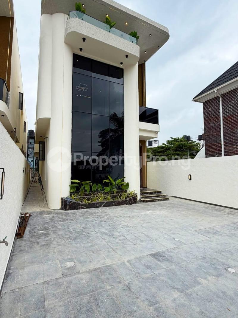 5 bedroom House for sale Chevron Lekki Lagos