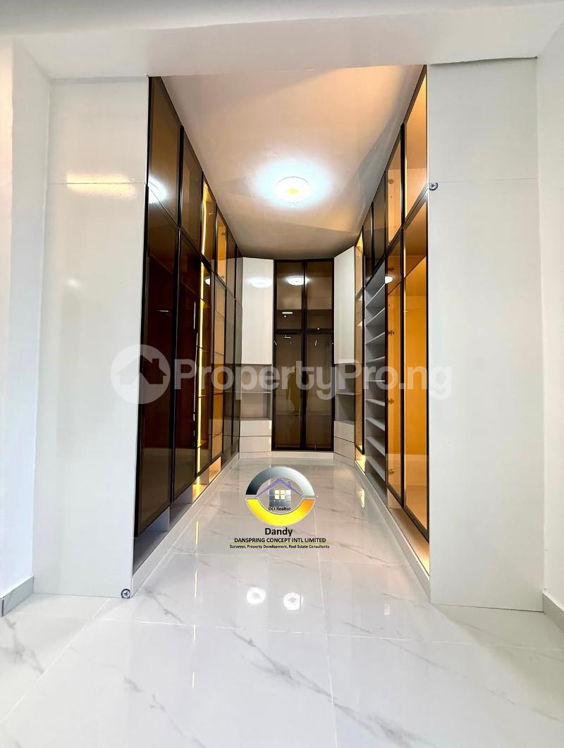 5 bedroom House for sale chevron Lekki Lagos