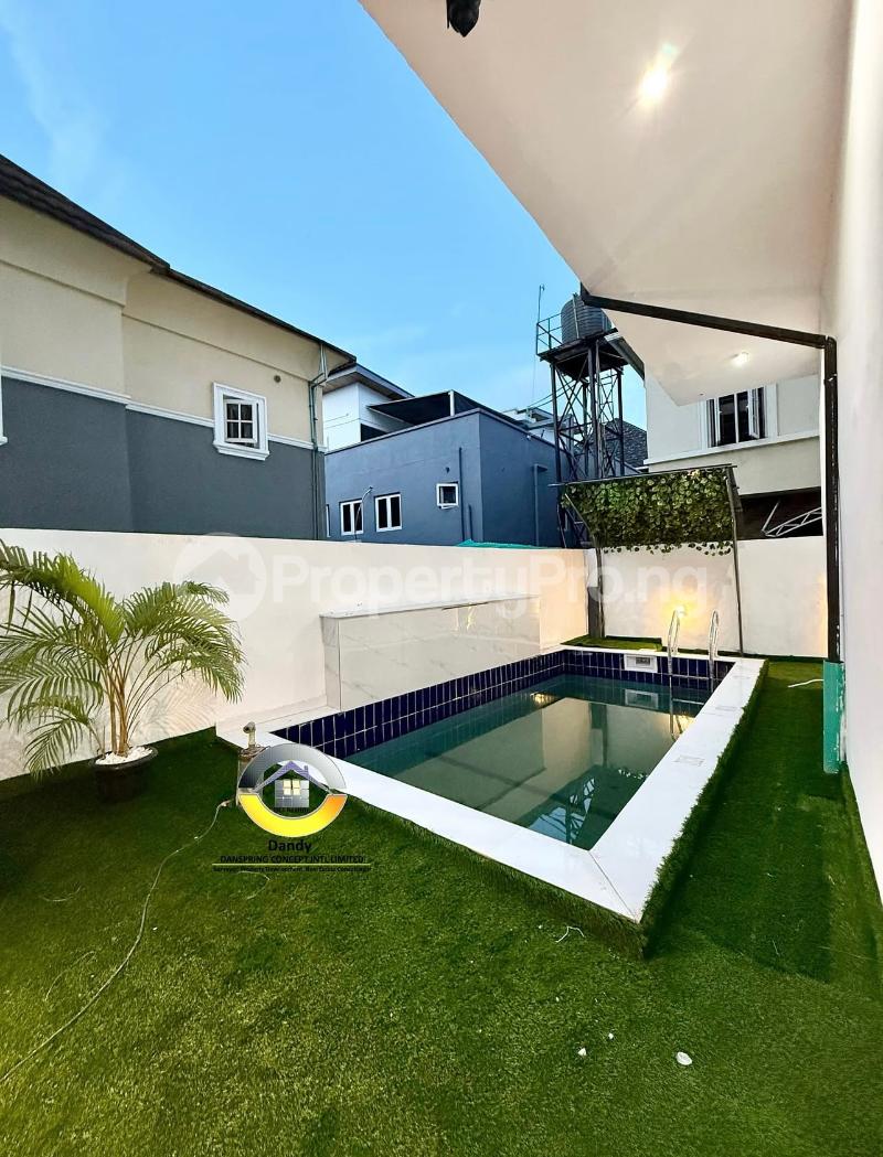 5 bedroom House for sale chevron Lekki Lagos