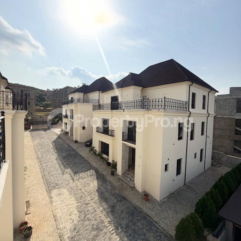 5 bedroom House for sale Katampe Abuja