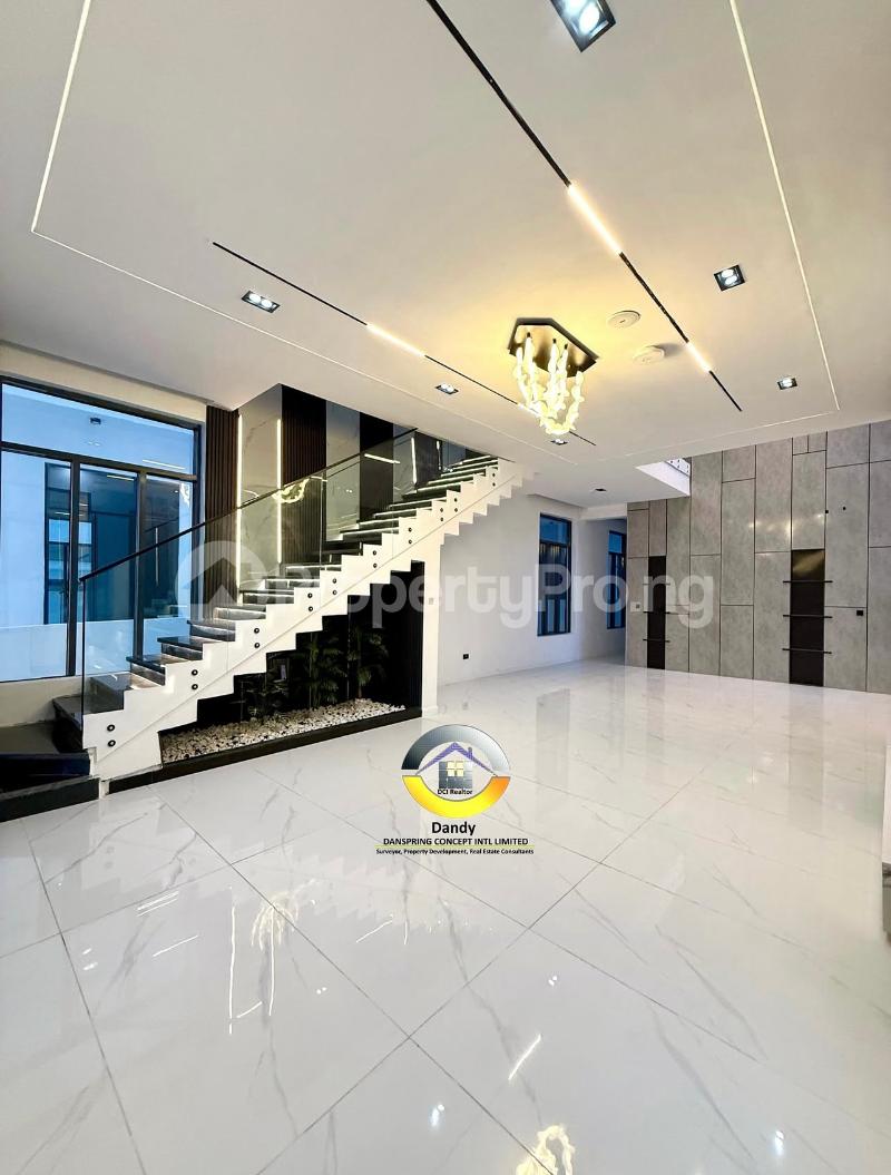 5 bedroom House for sale chevron Lekki Lagos