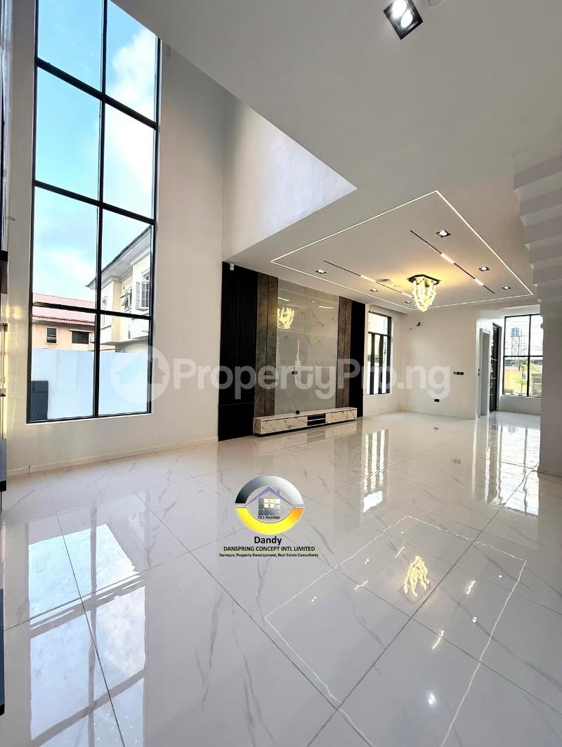 5 bedroom House for sale chevron Lekki Lagos