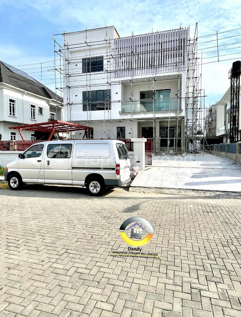 5 bedroom House for sale Osapa london Lekki Lagos