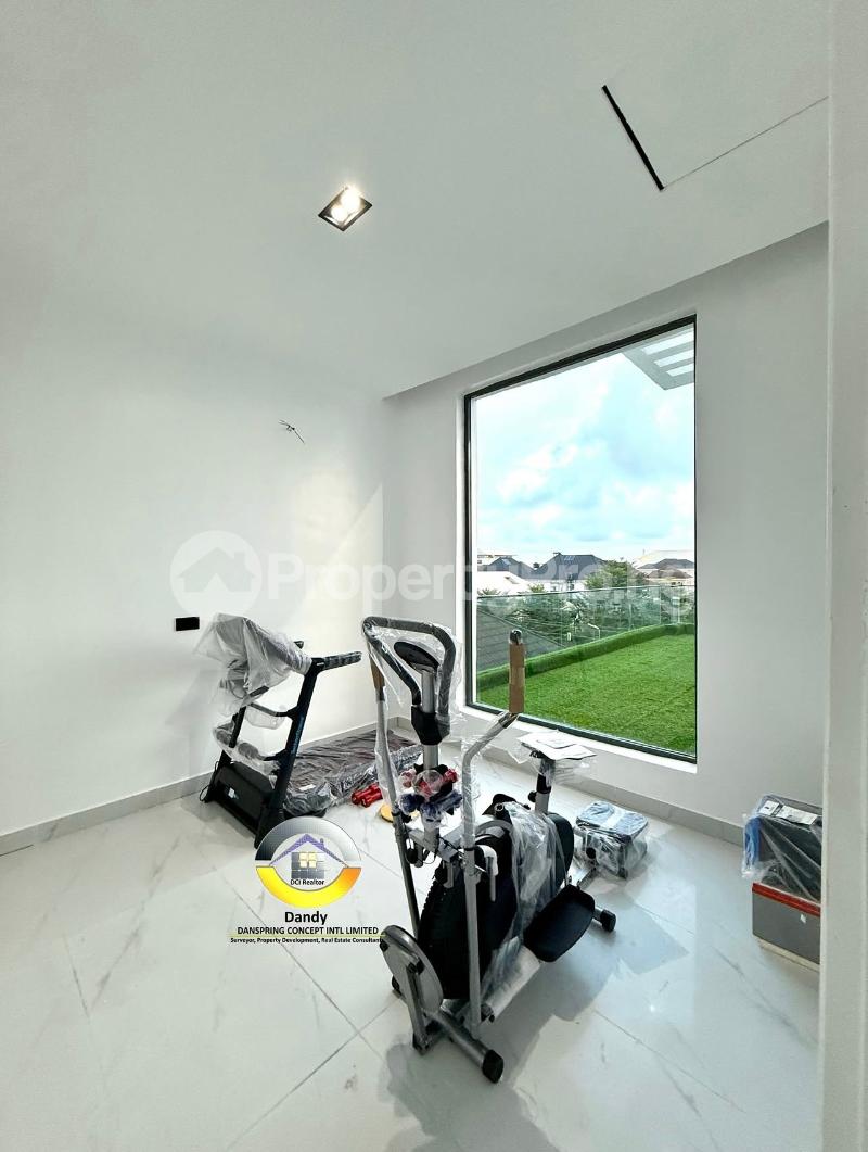 5 bedroom House for sale chevron Lekki Lagos