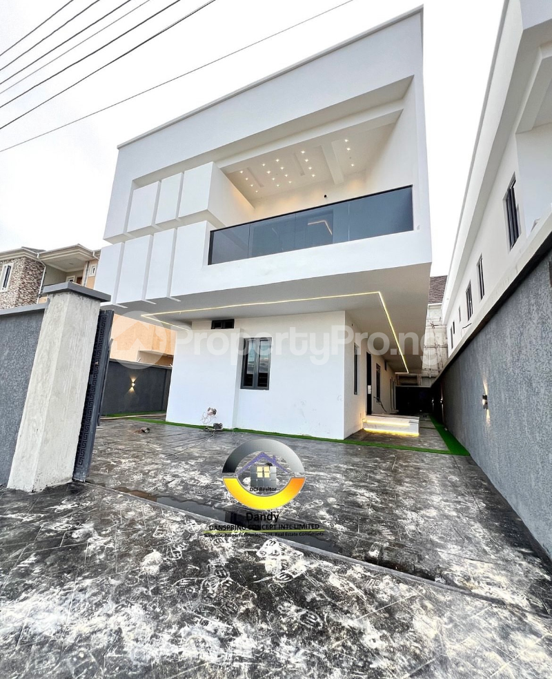 5 bedroom House for sale Ologolo Lekki Lagos