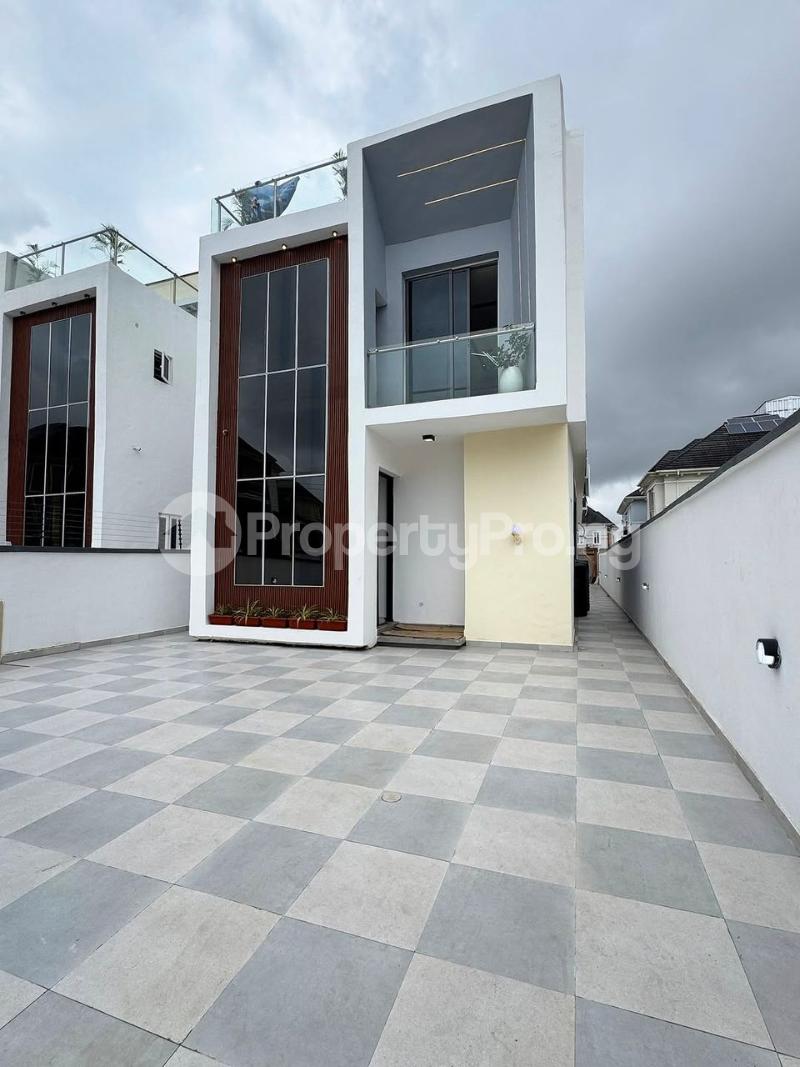 5 bedroom House for sale Chevy View Estate, chevron Lekki Lagos