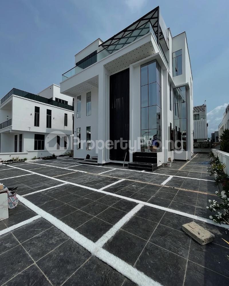 5 bedroom House for sale Pinnock Beach Estate Osapa london Lekki Lagos