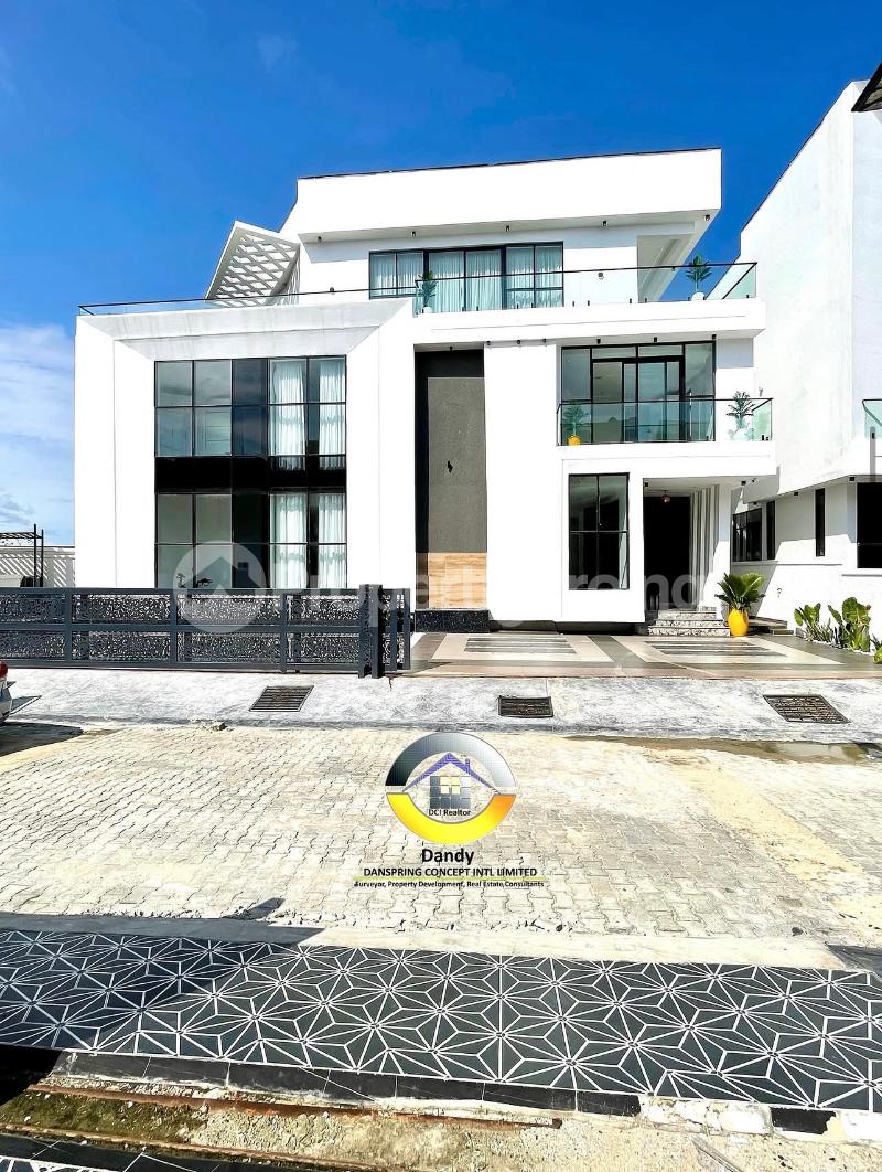 5 bedroom House for sale Chevron Lekki Lagos