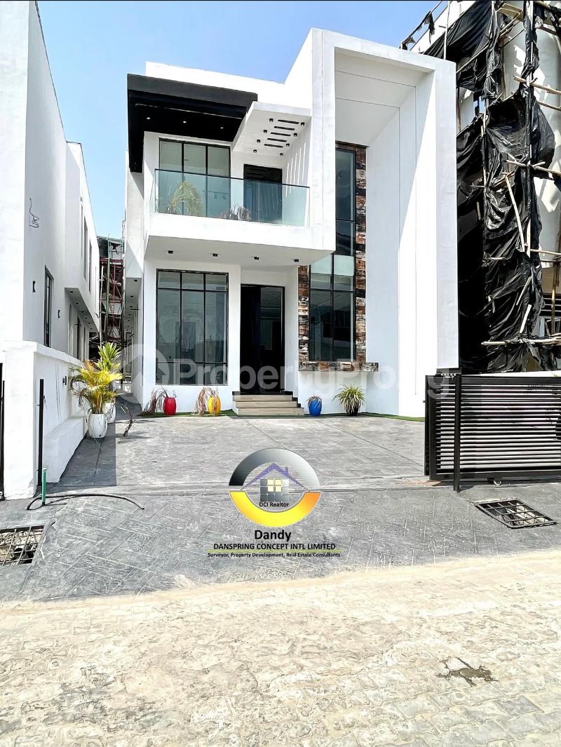 5 bedroom House for sale Chevron Lekki Lagos