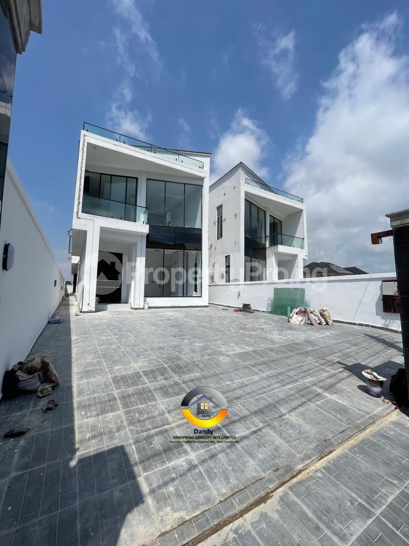 5 bedroom House for sale Chevron Lekki Lagos