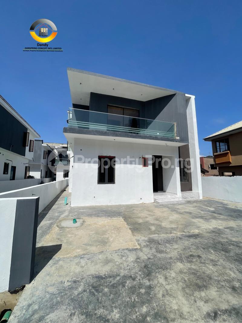 4 bedroom House for sale Ologolo Lekki Lagos