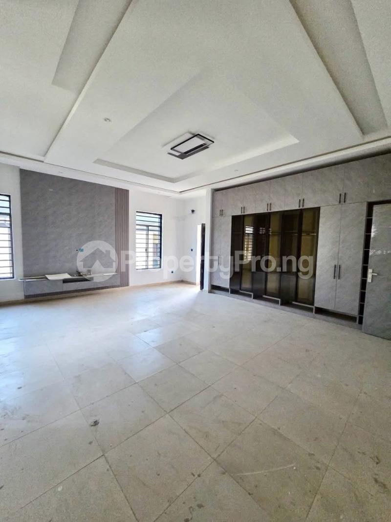 5 bedroom House for sale Omole phase 1 Ojodu Lagos