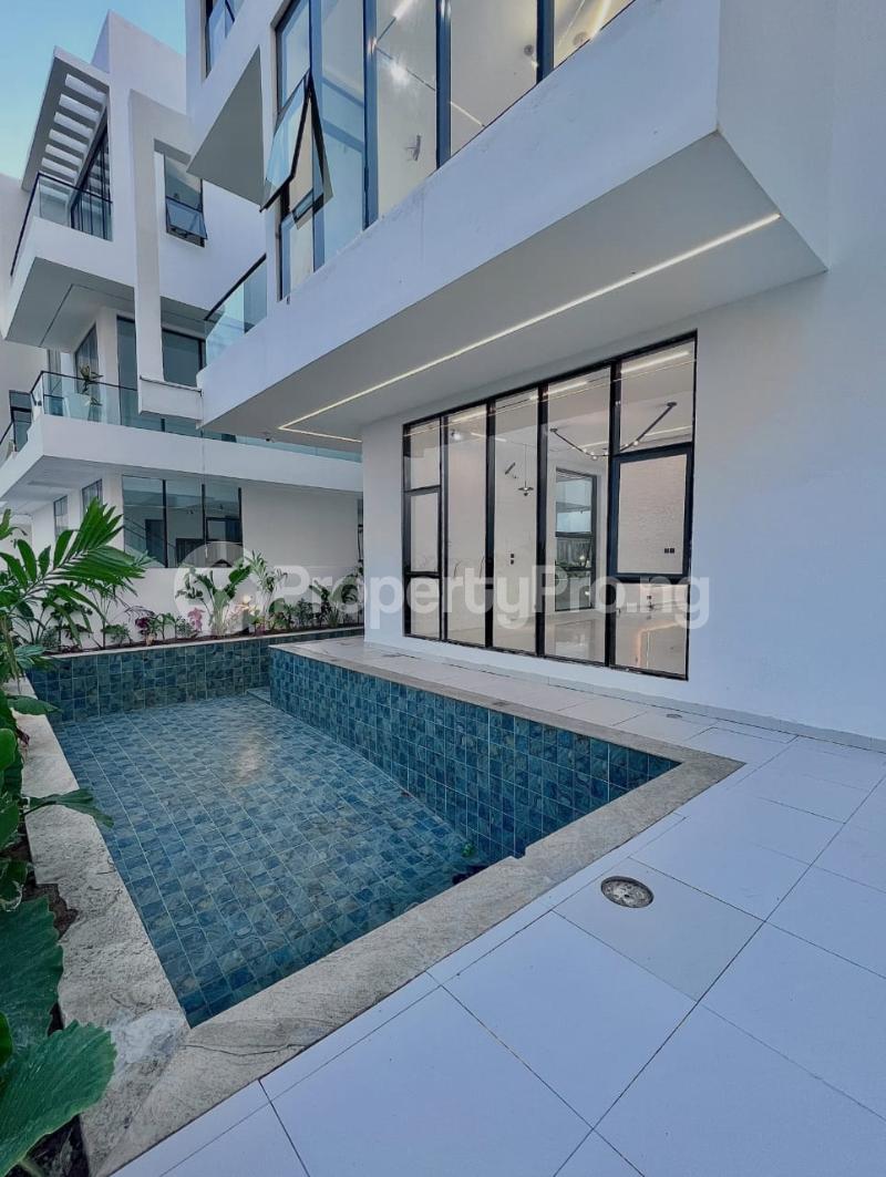 5 bedroom House for sale Osapa london Lekki Lagos
